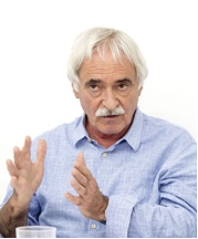 La comunicación saqueada